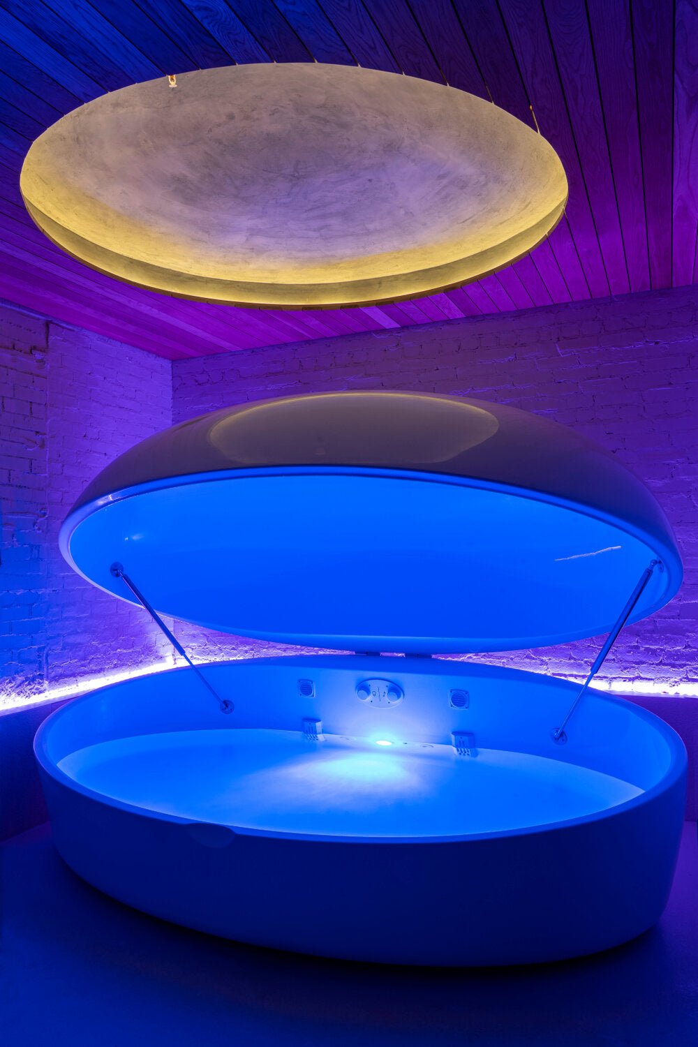 Superior Float Tanks Evolution Float Pod w/ filtration engine